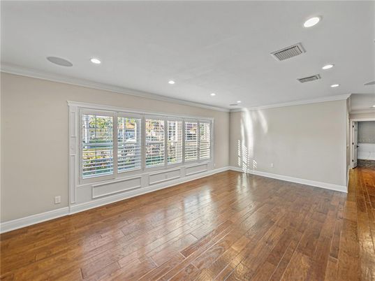 Empty room, Interior, Recessed Lighting, Wood Texture Flooring