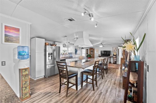 Dining room, Interior, Kitchen, Stainless Steel Appliances, Wood Texture Flooring
