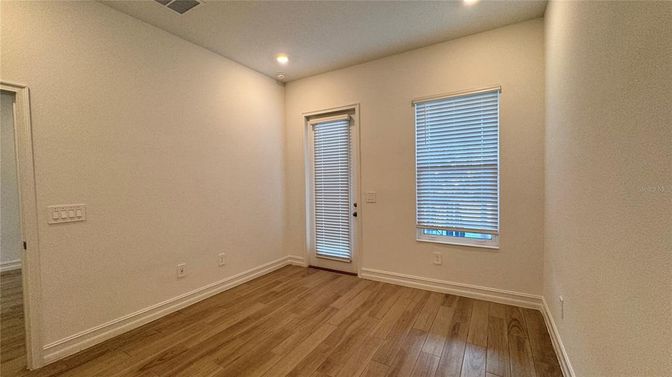 Empty room, Interior, Recessed Lighting, Wood Texture Flooring