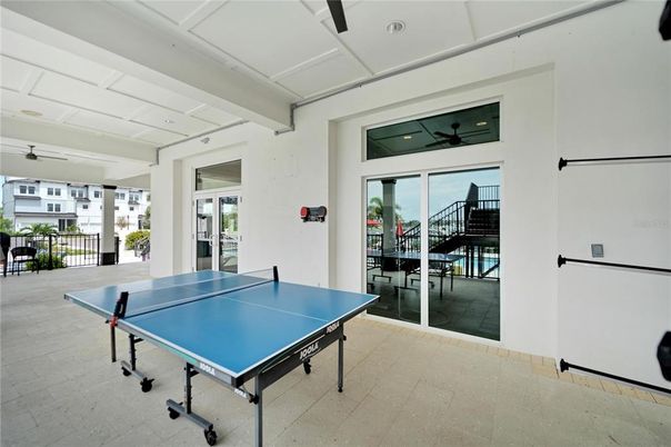 Game Room, Interior