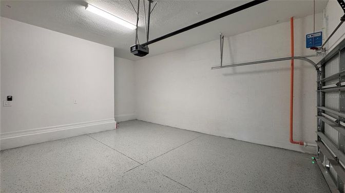 Garage, Interior