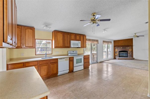 Fireplace, Interior, Kitchen