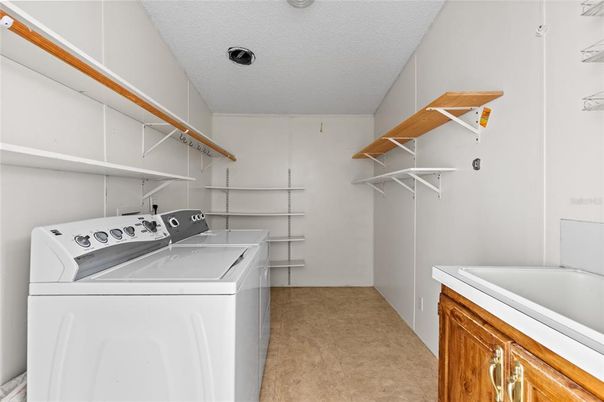 Interior, Washer