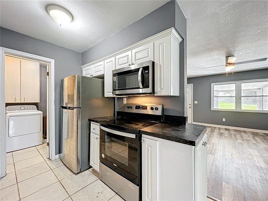 Interior, Kitchen, Washer, Wood Texture Flooring