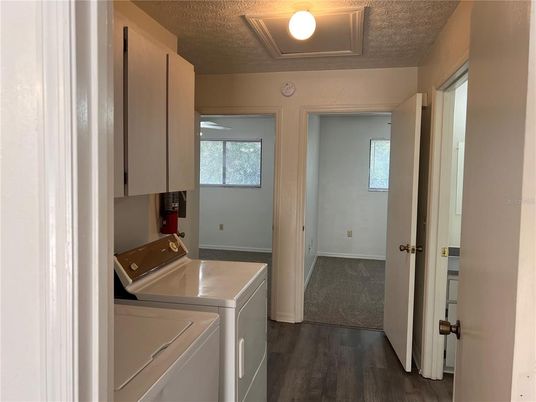 Interior, Utility Closets, Washer, Wood Texture Flooring