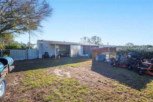 Backyard, Exterior