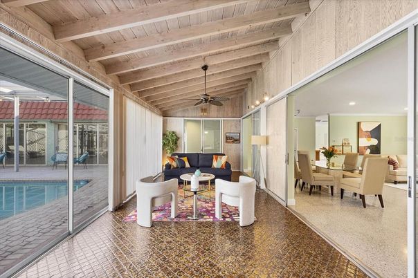 Dining room, Interior, Living room, Wooden Beams, Wooden Ceilings