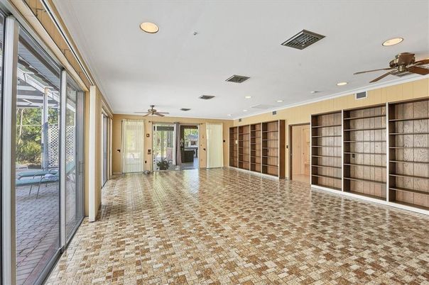 Empty room, Interior, Recessed Lighting