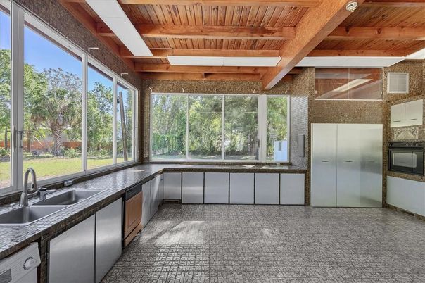 Interior, Kitchen, Stainless Steel Appliances, Wooden Beams, Wooden Ceilings