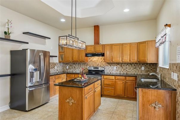 Interior, Kitchen, Pendant Lights, Recessed Lighting, Stainless Steel Appliances