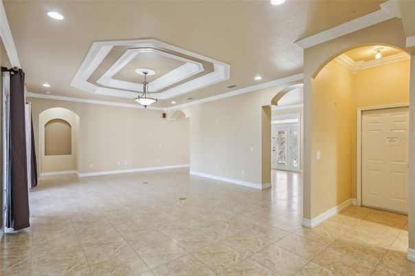 Empty room, Interior, Recessed Lighting