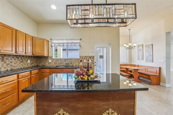 Chandelier, Dining room, Interior, Kitchen, Pendant Lights, Recessed Lighting