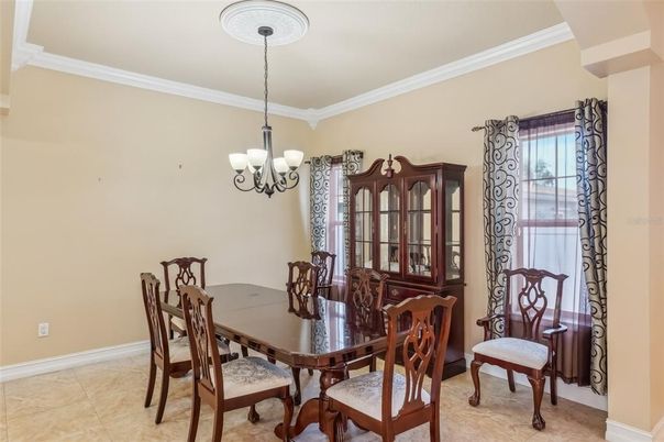 Chandelier, Dining room, Interior