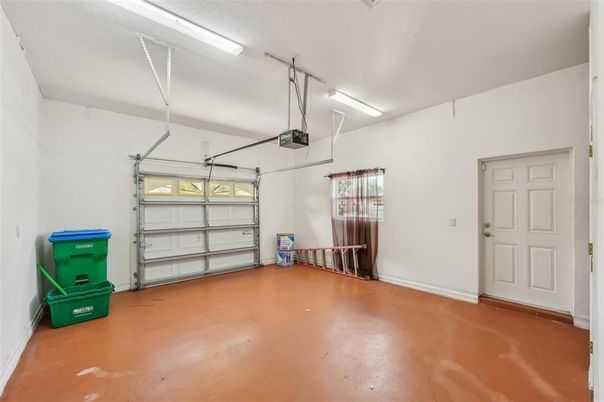Garage, Interior