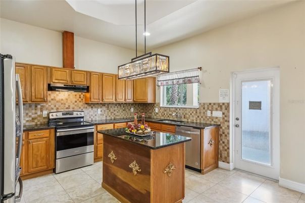 Interior, Kitchen, Pendant Lights, Stainless Steel Appliances