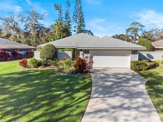 Attached, Backyard, Exterior, Facade, Ranch