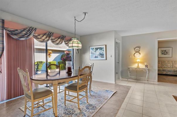 Dining room, Interior, Pendant Lights