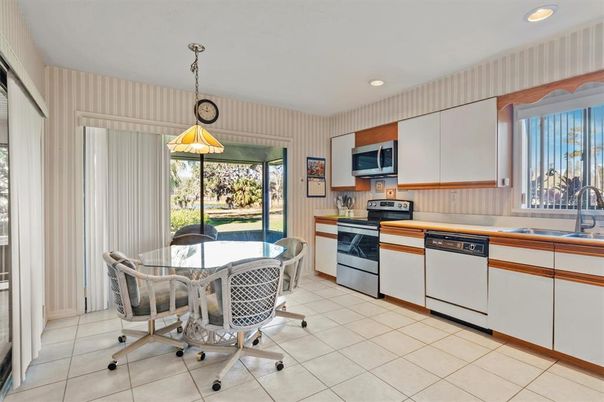 Dining room, Interior, Kitchen, Pendant Lights, Recessed Lighting