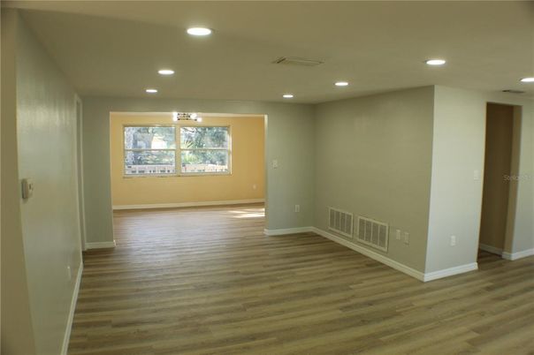 Empty room, Interior, Recessed Lighting, Wood Texture Flooring
