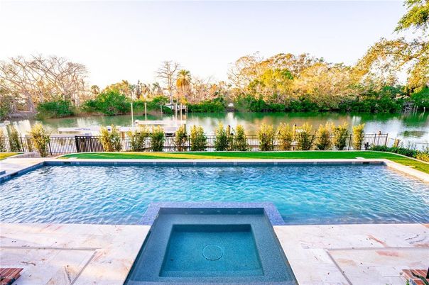Exterior, Lake, Pool, Water