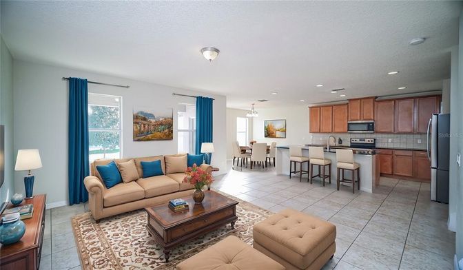 Dining room, Interior, Kitchen, Living room, Pendant Lights, Recessed Lighting, Stainless Steel Appliances