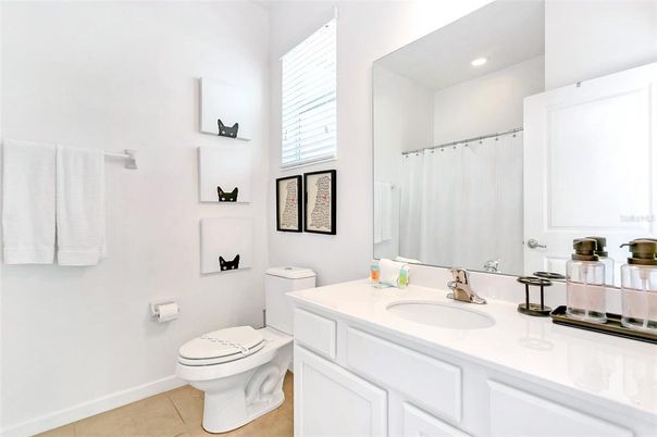 Bathroom, Interior, Recessed Lighting