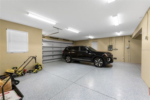 Garage, Interior