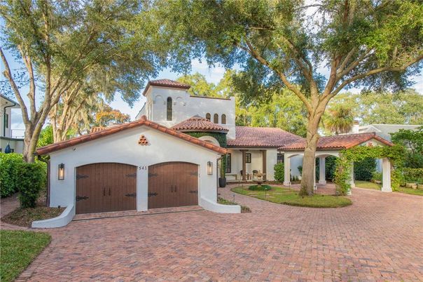 Attached, Exterior, Facade, Spanish Mediterranean