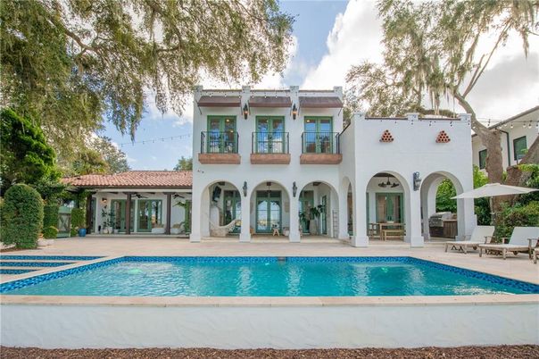 Exterior, Pool