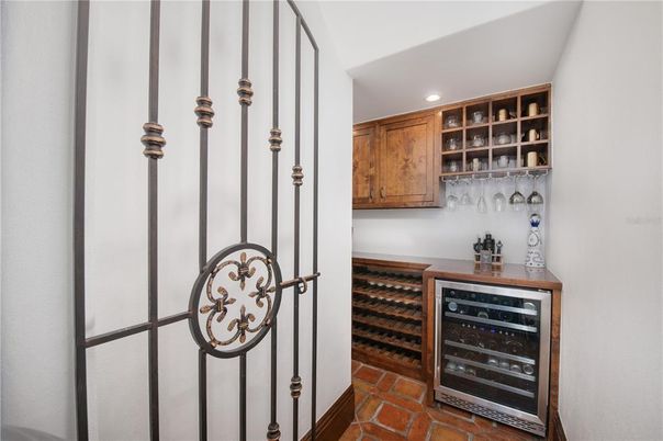 Interior, Recessed Lighting, Wine Storage