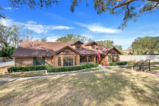 Backyard, Exterior, Facade, Log Home