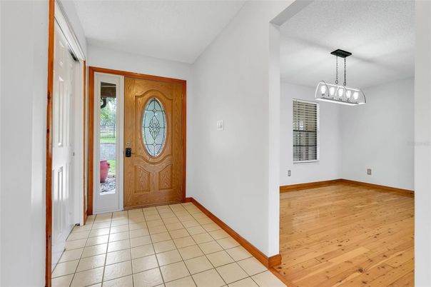 Empty room, Interior, Pendant Lights, Wood Texture Flooring