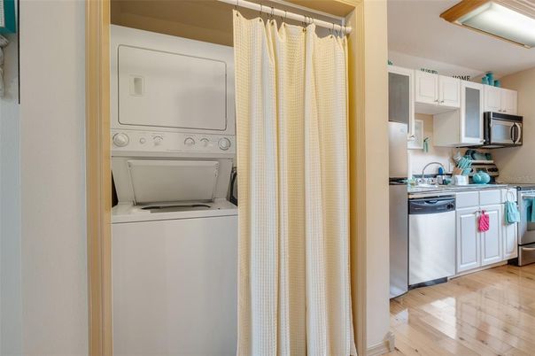 Interior, Kitchen, Utility Closets, Washer, Wood Texture Flooring