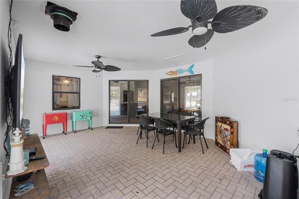 Dining room, Interior