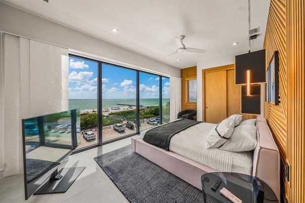 Bedroom, Interior, Recessed Lighting, Water