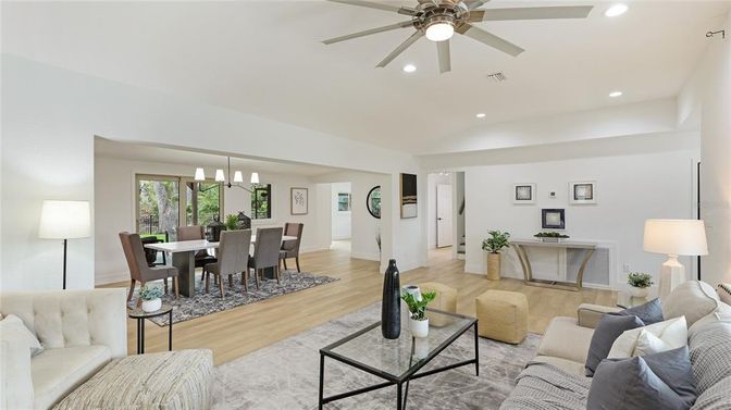 Chandelier, Dining room, Interior, Living room, Recessed Lighting, Wood Texture Flooring
