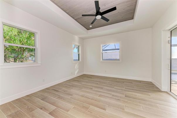 Empty room, Interior, Wooden Ceilings, Wood Texture Flooring