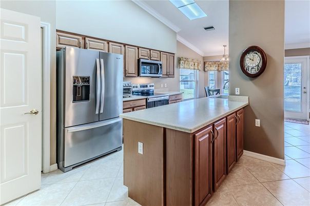 Chandelier, Interior, Kitchen, Pendant Lights, Stainless Steel Appliances