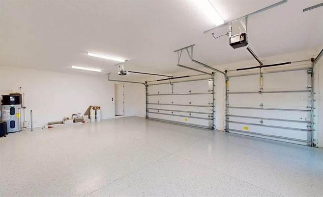 Garage, Interior