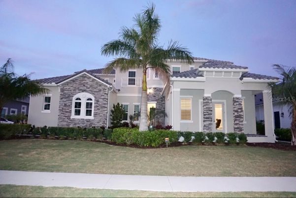 Exterior, Facade, Mediterranean
