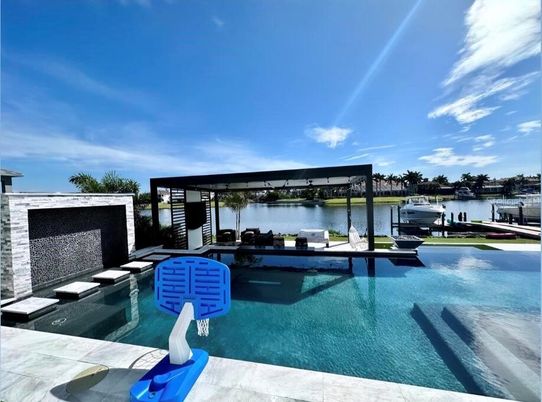 Exterior, Lake, Pool