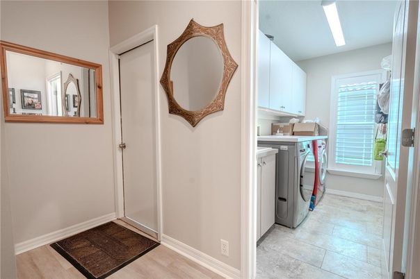 Interior, Washer, Wood Texture Flooring