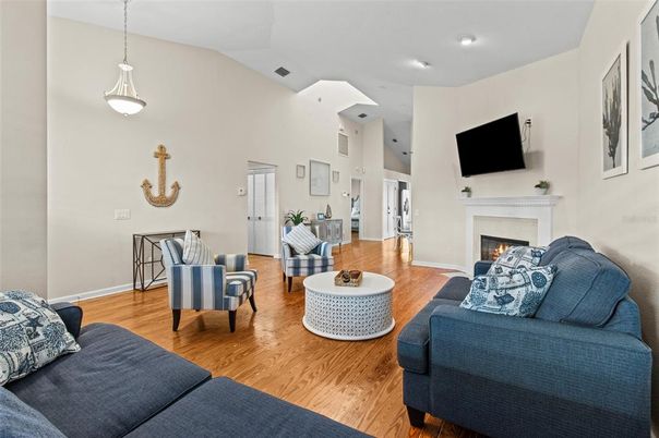Fireplace, Interior, Living room, Pendant Lights, Recessed Lighting, Wood Texture Flooring