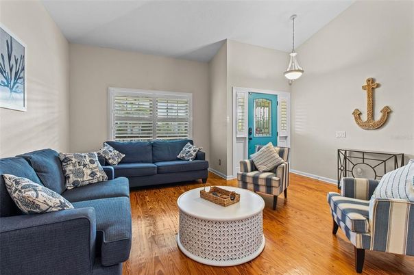 Interior, Living room, Pendant Lights, Wood Texture Flooring