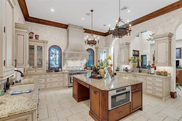 Chandelier, Interior, Kitchen, Pendant Lights, Recessed Lighting, Stainless Steel Appliances