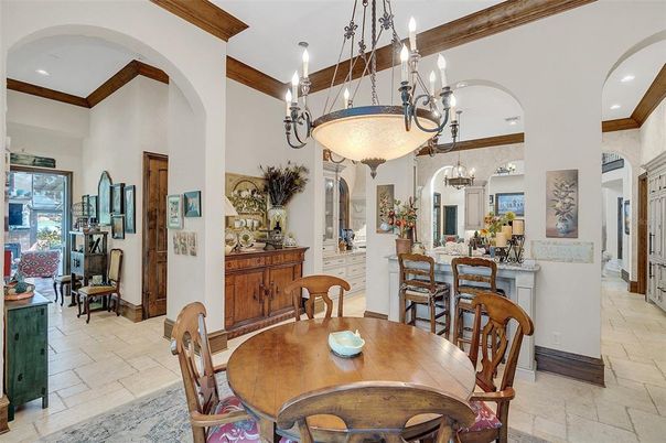 Chandelier, Dining room, Interior, Pendant Lights, Recessed Lighting, Wooden Beams