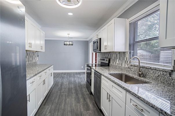 Interior, Kitchen, Pendant Lights, Recessed Lighting, Wood Texture Flooring