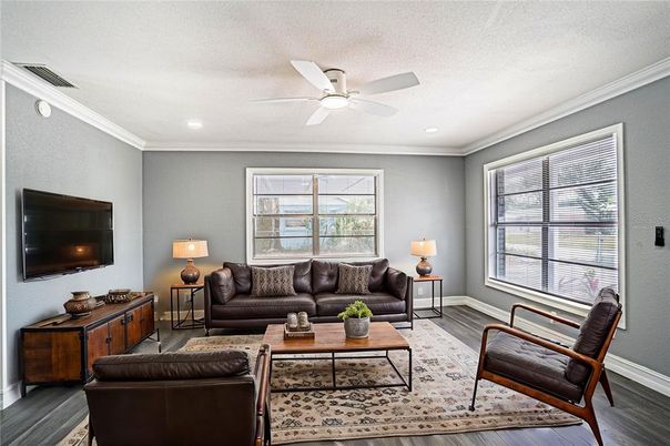 Interior, Living room, Recessed Lighting, Wood Texture Flooring