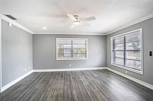 Empty room, Interior, Recessed Lighting, Wood Texture Flooring