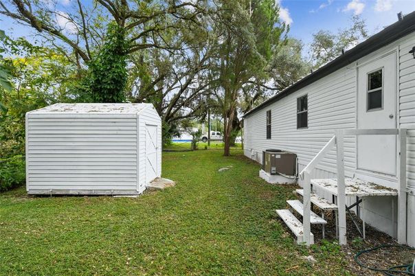 Backyard, Exterior